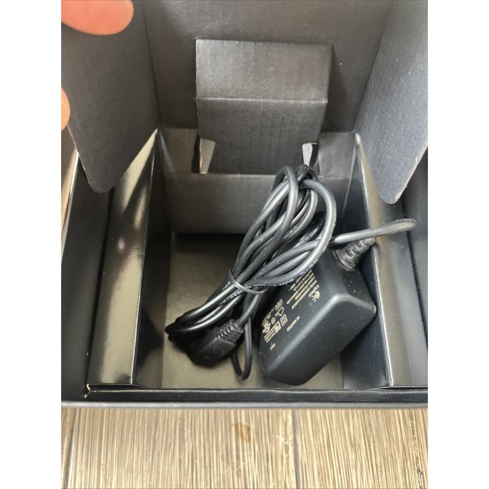 Logitech Harmony Smart Control Hub & Universal Remote. Tested! - Picture 4 of 5